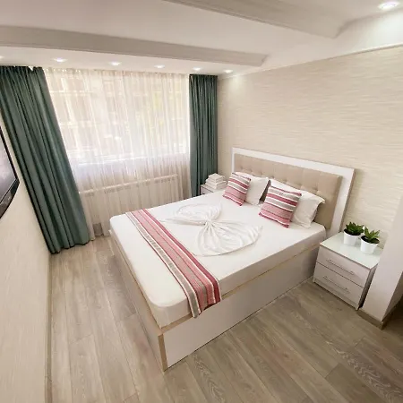 Rent Lux Lev Tolstoi 24/1. Apartment