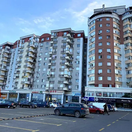 Rent Lux Lev Tolstoi 24/1. *